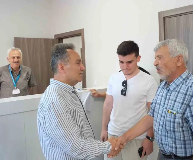 Togü'de yeni dönem kayıtları rektörün ziyaretine sahne oldu