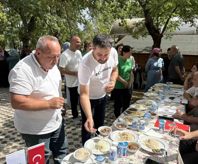 Tosya'da sarı kılçıkla pilav ustalığı için kadınlar yarıştı