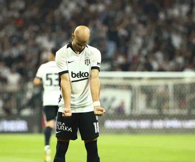 Vaclav Cerny bu sezon ilk kez gol sevinci yaşadı