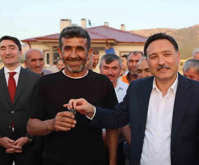 Vali Çiçek Yaylacık'ta yeni umutların anahtarını verdi