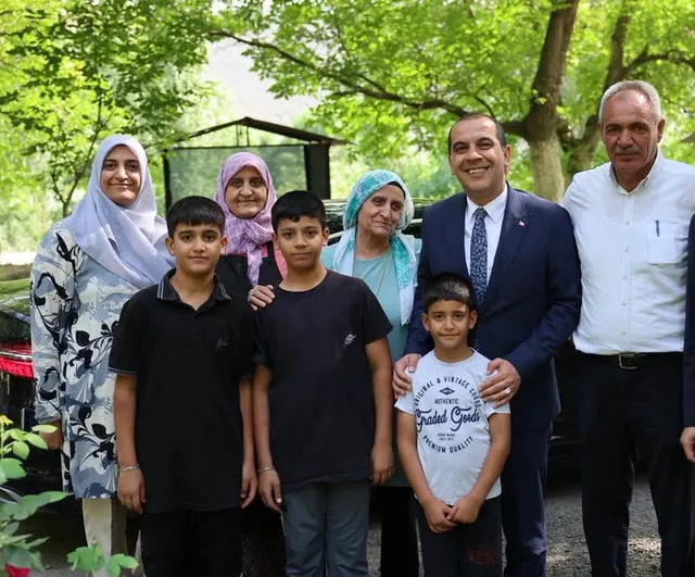 Vali Taşolar Tuzluca'da halkla buluştu