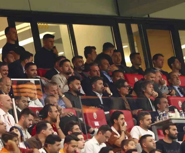 Vincenzo Montella statta gözlem yaptı: milli takım teknik direktörü açılış maçını izledi