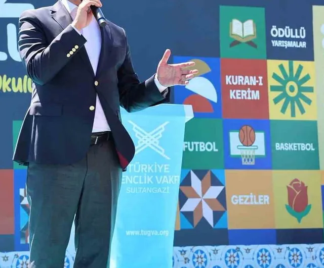 Yaz boyunca eğitim gören çocuklara sertifika: Sultangazi'nde tören coşkusu