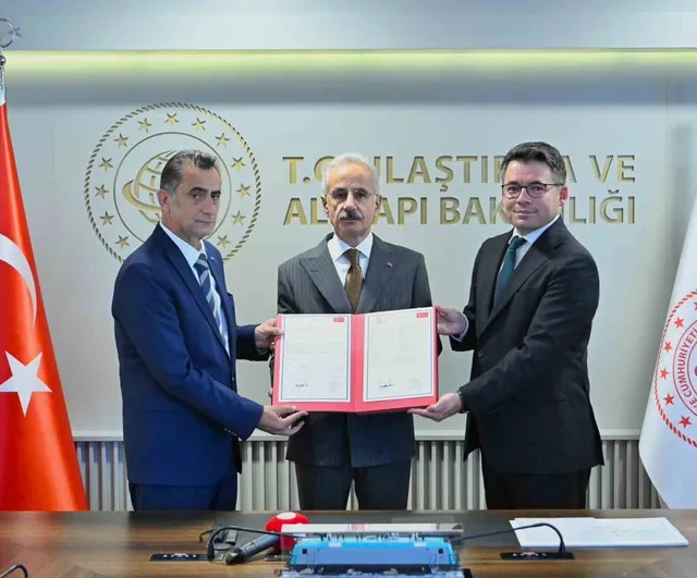 Yerli E5000 lokomotifi TSI sertifikasıyla uluslararası pazara açılıyor