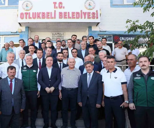 Yıldırım Otlukbeli'de belediye çalışmalarını yerinde inceledi