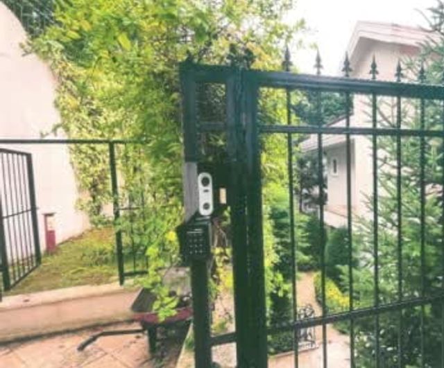 Acarkent’te şüpheli mali işlemler gerekçesiyle 1,2 milyar TL değerinde 5 villaya el konuldu
