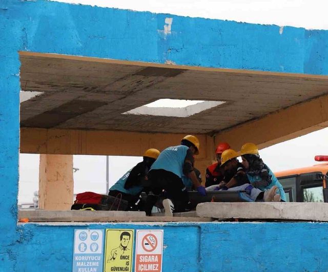 Adıyaman'da UMKE ekipleri deprem senaryosunda koordinasyon sınavı verdi