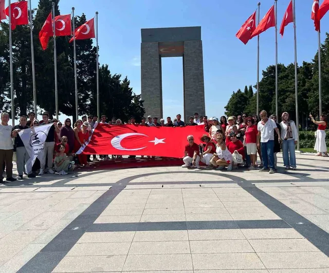 Adıyamanlı gençler şehitlikten Akçay sahiline uzanan kültür yolculuğu yaptı