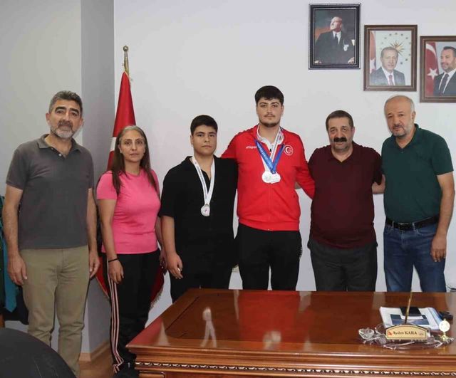 Ali Asaf Çiçek gümüşle döndü: Elazığ Belediyespor'dan Avrupa başarısı