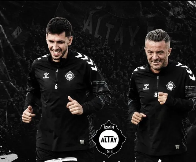 Altay'da iki simge veda: kaptanlar Özgür Özkaya ve Ceyhun Gülselam futbolu bıraktı
