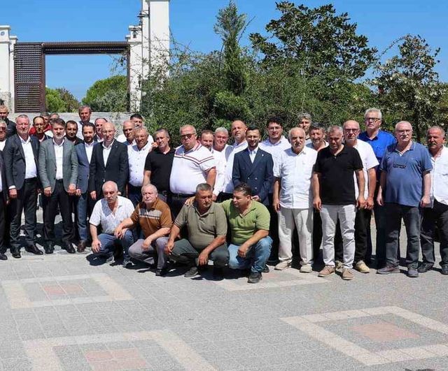 Altyapıya odak: Karacabey'de muhtarlarla sahada çözüm vurgusu