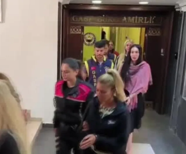 Ankara'dan 5 ile yayılan operasyonda Tuğba Ekinci de gözaltında