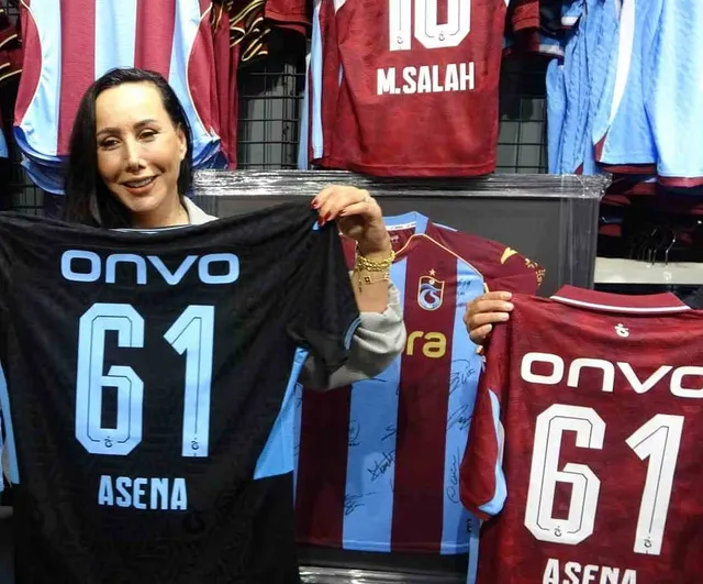 Asena'dan bordo-mavili takıma somut destek: 61 forma ve 161 sözü