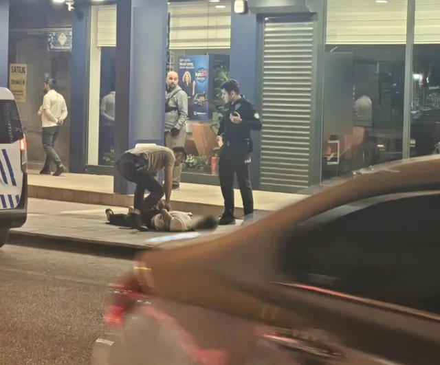 Atatürk Caddesi'nde arbede: Adıyaman merkezde bir kişi yaralandı