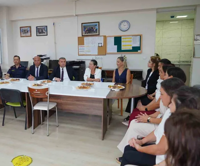 Ayvalık'ta ilköğretim haftası coşku ve hazırlıkla başladı