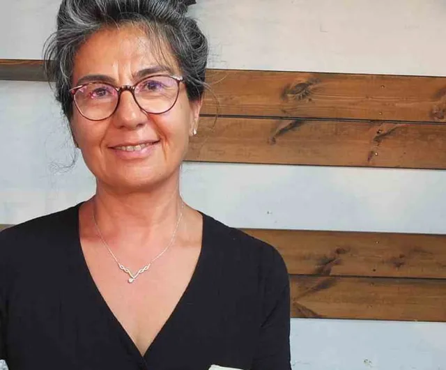 Bahçeden tezgâha: Burhaniye'de makine teknikerinin zeytinyağlı sabunları rağbet görüyor
