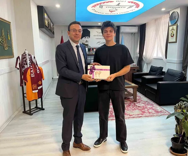 Bandırmalı genç animatörden tam puanla Mimar Sinan'da birincilik