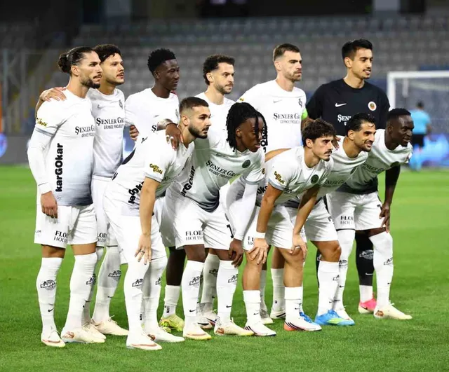 Başakşehir erken golle önde: Gençlerbirliği eşitliği arıyor