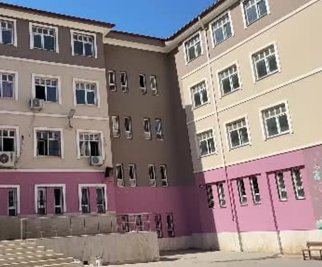 Batman'da jandarmadan miniklere güvenlik odaklı ilköğretim haftası sürprizi