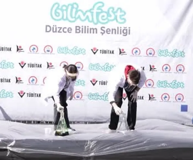 Bilimle üç gün: Düzce'de 6 bin 500 kişiye ulaşan şenlik