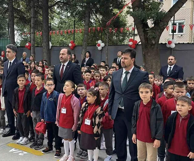 Bolu’da okul sıralarına dönüş: 52 bin 723 öğrenci derse başladı