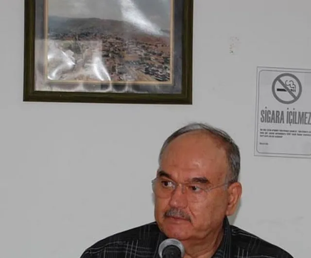 Burhan Özfatura yoğun bakımda, hayati tehlikesi sürüyor