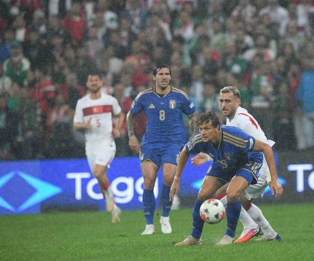 Bursa'da İtalya fırtınası: milliler ilk yarıda 3-0 geride