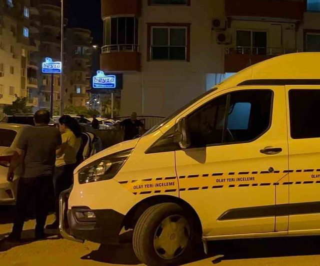 Ceyhan'da aile trajedisi: boşandığı eşini ve oğlunu vurduktan sonra yaşamına son verdi