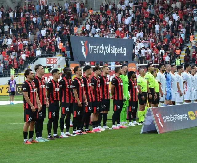 Çorum'da savunmalar konuştu: Çorum FK ve Corendon Alanyaspor ilk yarıyı golsüz kapattı