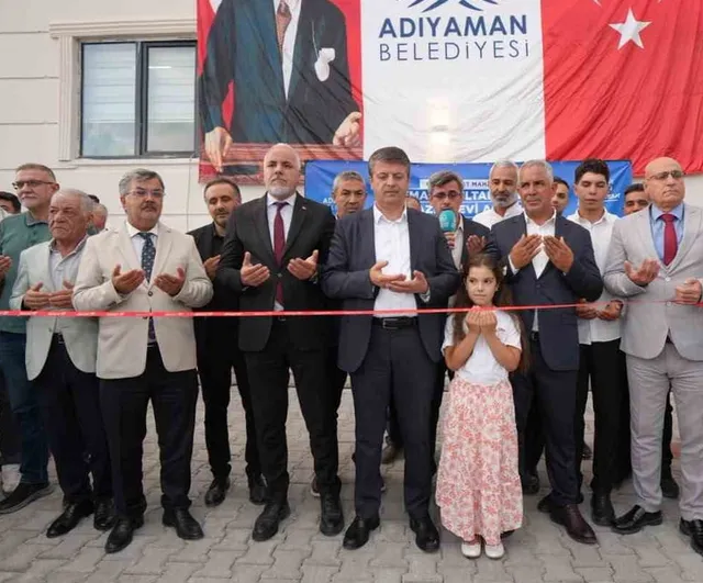 Cumhuriyet mahallesi'ne dayanışma merkezi: Kemal-Sultan Aslan taziye evi açıldı