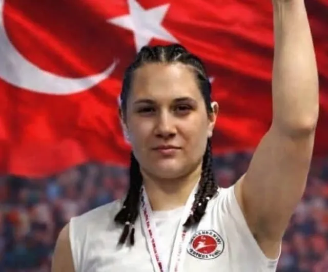 Denizlili Hilal Bayhan dünya ikincisi oldu