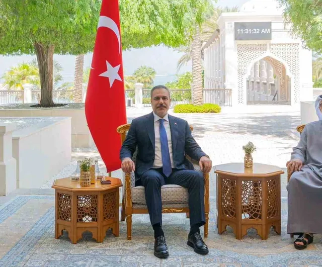 Dışişleri ortak gündemi: Fidan ile Şeyh Mansur bin Zayed Al Nahyan bölgesel ve küresel gelişmeleri ele aldı