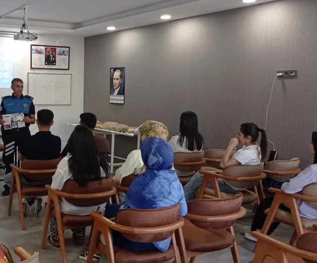 Dolandırıcılık riskine karşı Niğde'de farkındalık seferberliği