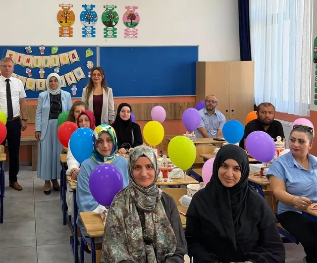 Düzce'de 'Ailemle Okul Yolu' ile ilkokullarda uyum haftası başladı