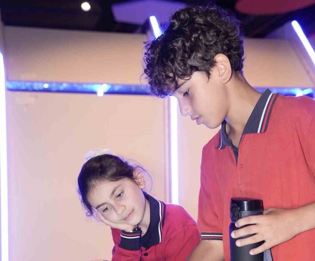Düzce'de gençleri bilimle buluşturan üç günlük şenlik başladı