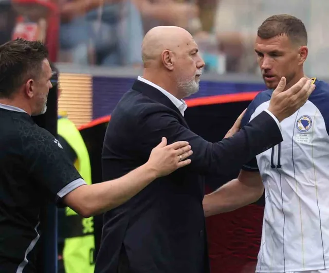 Edin Dzeko milli takım kariyerini 2 ekim'de noktalıyor