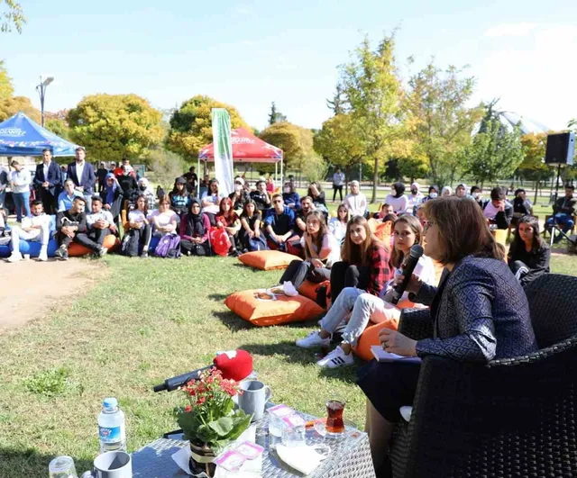 Eğitime odaklanan belediyecilik: Gaziantep'te öğrenciye yatırım