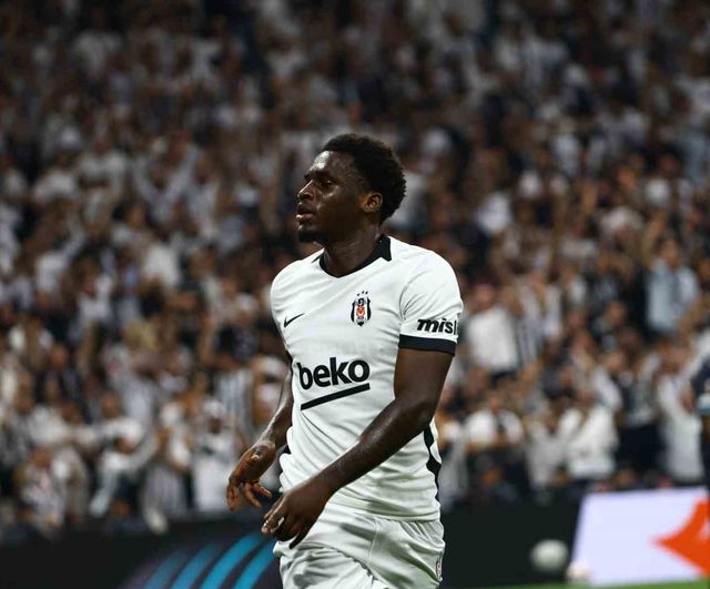 Ernest Poku ilk siyah-beyaz gol sevincini yaşadı