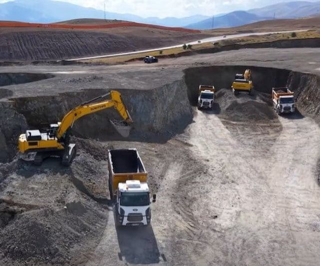 Erzincan'da Tarıma Dayalı İhtisas Besi OSB ile hayvancılık modernleşiyor