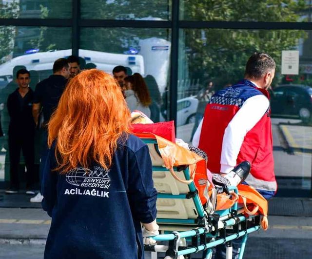 Esenyurt'ta şifa köprüsü: belediyenin hasta nakil hizmeti hayatı kolaylaştırıyor