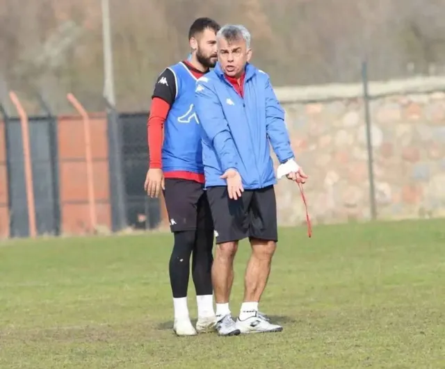 Eser Kardeşler Denizli İdman Yurdu'nda göreve başladı
