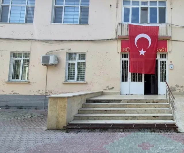 Eskişehir Çifteler’de kıza laf atma tartışması ağır yaralanmayla sonuçlandı: üç şüpheli cezaevinde