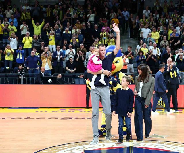 Fenerbahçe'de Vesely'ye maç öncesi duygusal veda