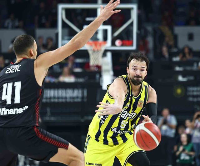 Fenerbahçe Sinan Erdem'de Cumhurbaşkanlığı Kupası'nı kazandı