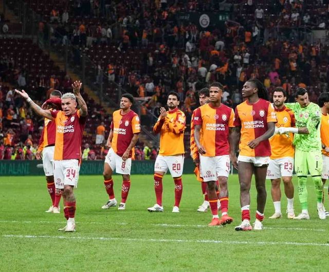 Galatasaray haftayı lider tamamladı yenilmezliğini sürdürdü