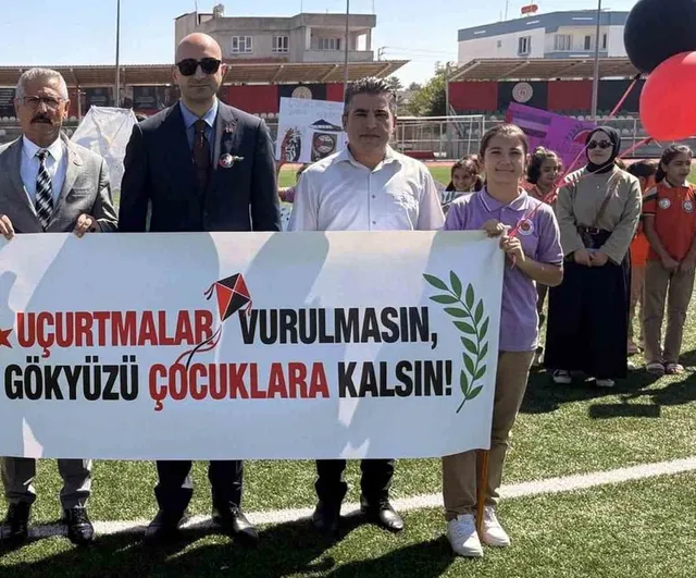 Gökyüzüne umut: Araban'dan Gazze çocuklarına uçurtma dayanışması