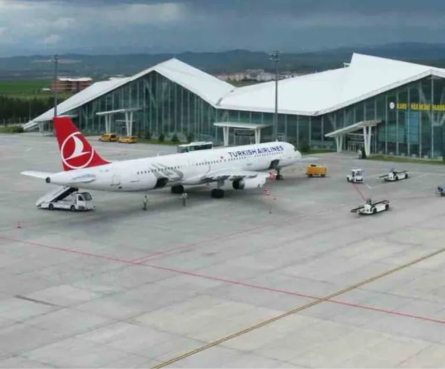Harakani havalimanı 8 ayda 423 bin yolcuya hizmet verdi, Bakü seferleri bağlantıyı güçlendirdi