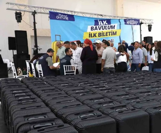 İlk bavulum ilk biletim ile HBB'den öğrencilere bavul ve 4 bin lira destek