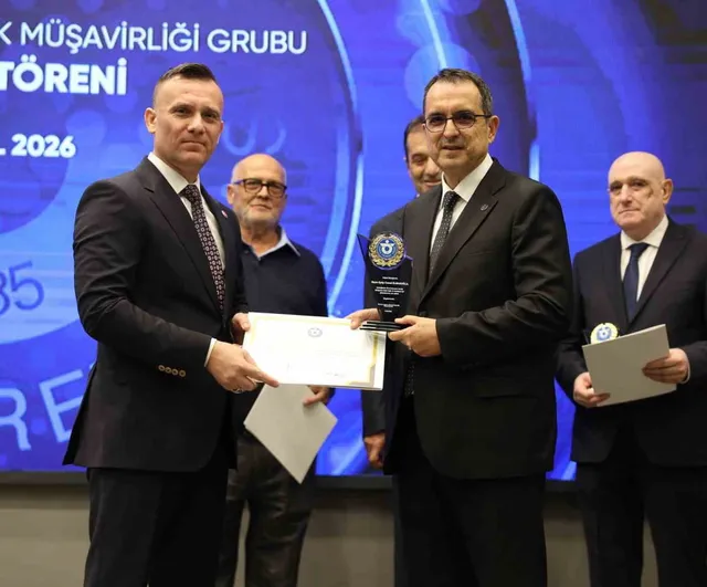 İzmir ticaret odası'nda dış ticaretin yarım asırlık emekçilerine vefa