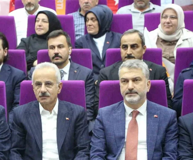 Kalkınma yolu imzalarında son dakika müdahalesi: Cumhurbaşkanı Erdoğan süreci krize dönüştürmedi